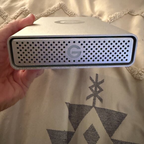 G Tech GDrive 10 TB USB-C Hard Drive Desktop HD GTech Drive for Work - Picture 2 of 5